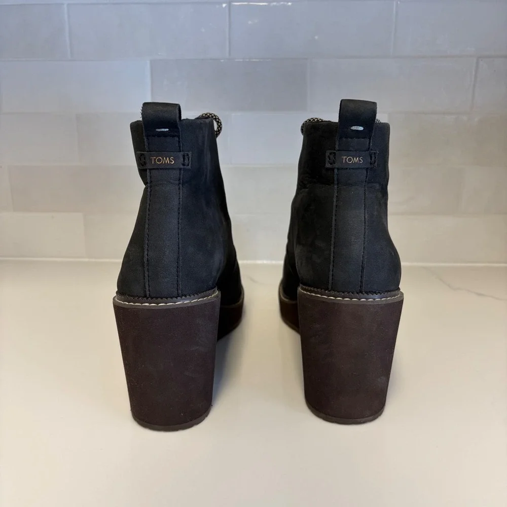 TOMS‎ Women's Melrose Black Suede Wedge Ankle Boots Lace Up Lug Hiker Size 11